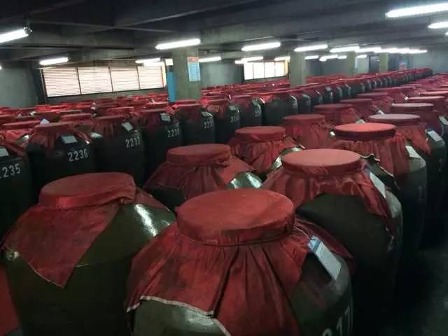 白酒感官品评_白酒评委感官尝评标准样品2000瓶_什么是食品感官鉴评