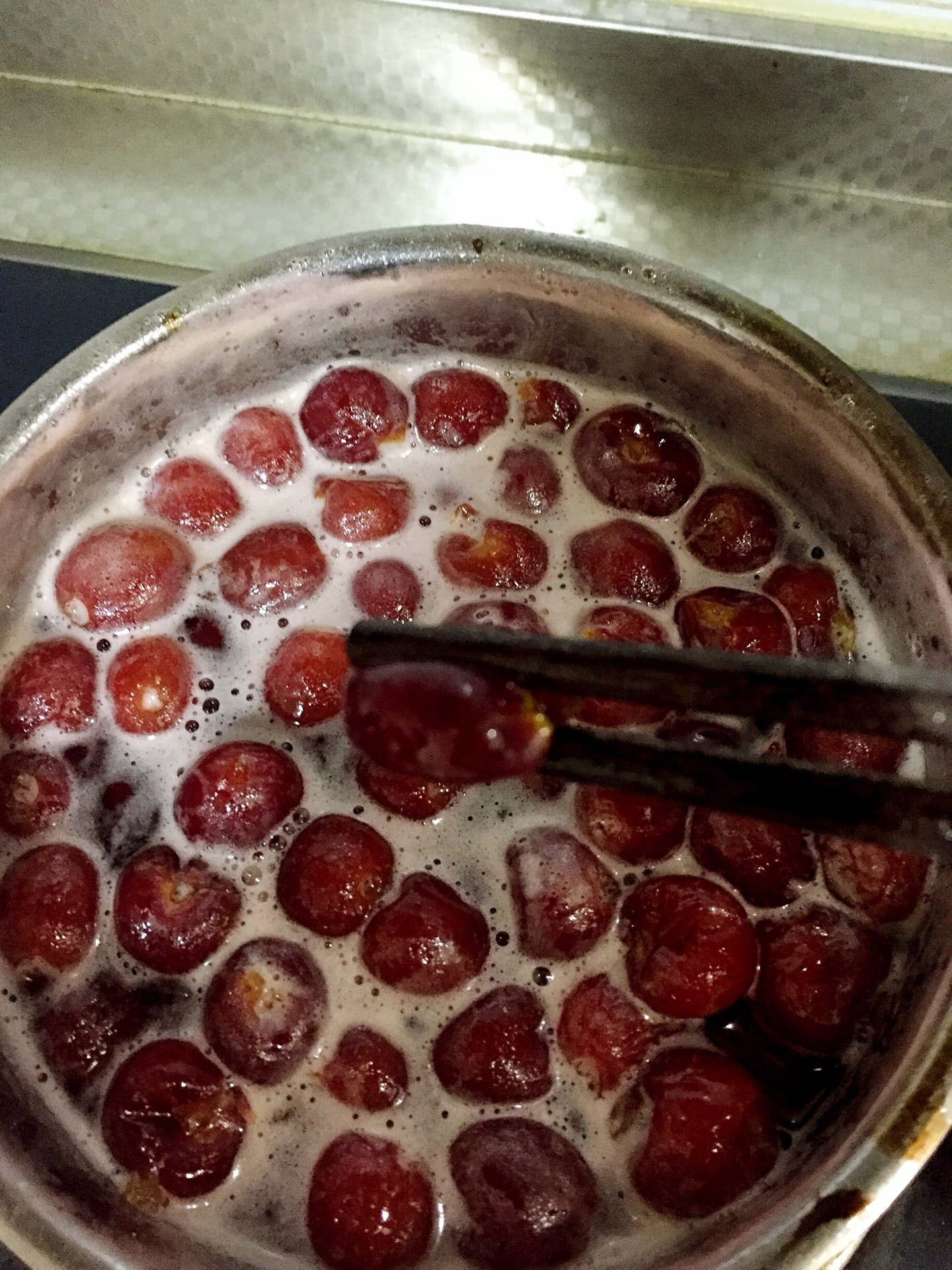 吐鲁番葡萄文化_享利莱斯考酒庄圣比尔干红葡萄_欧洲葡萄酒文化