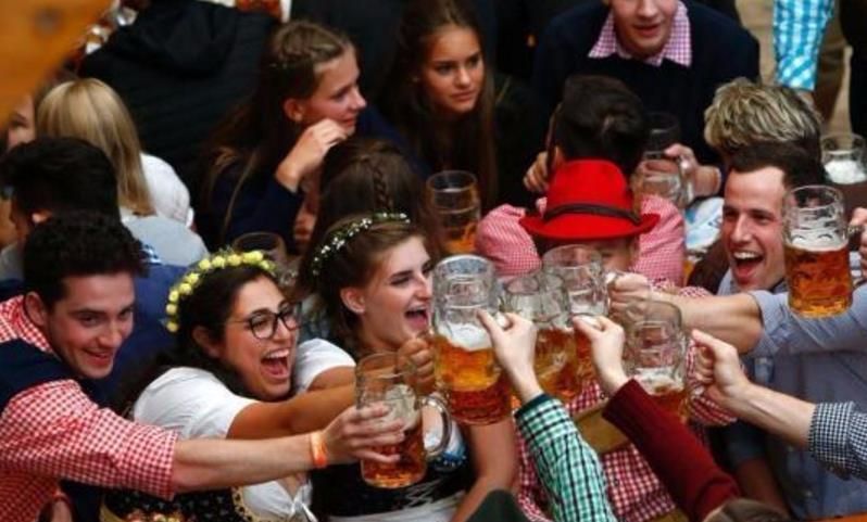 中俄酒文化对比_中俄海军实力对比_中俄gdp对比