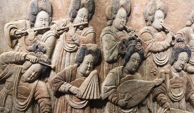 中俄酒文化对比_中俄gdp对比_中俄购买力对比