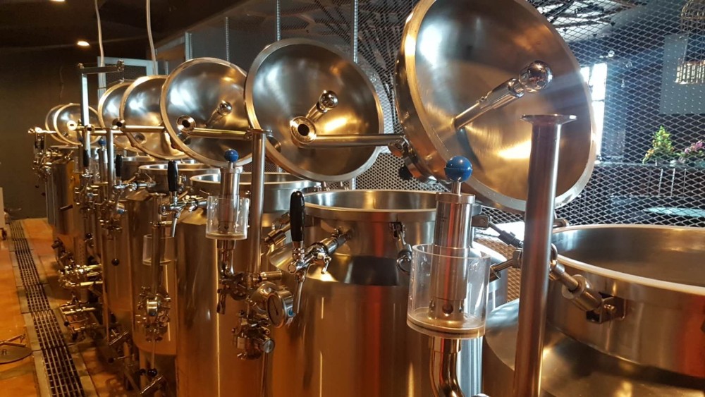 西方礼仪文化起源_西方酒文化起源_西方文字起源