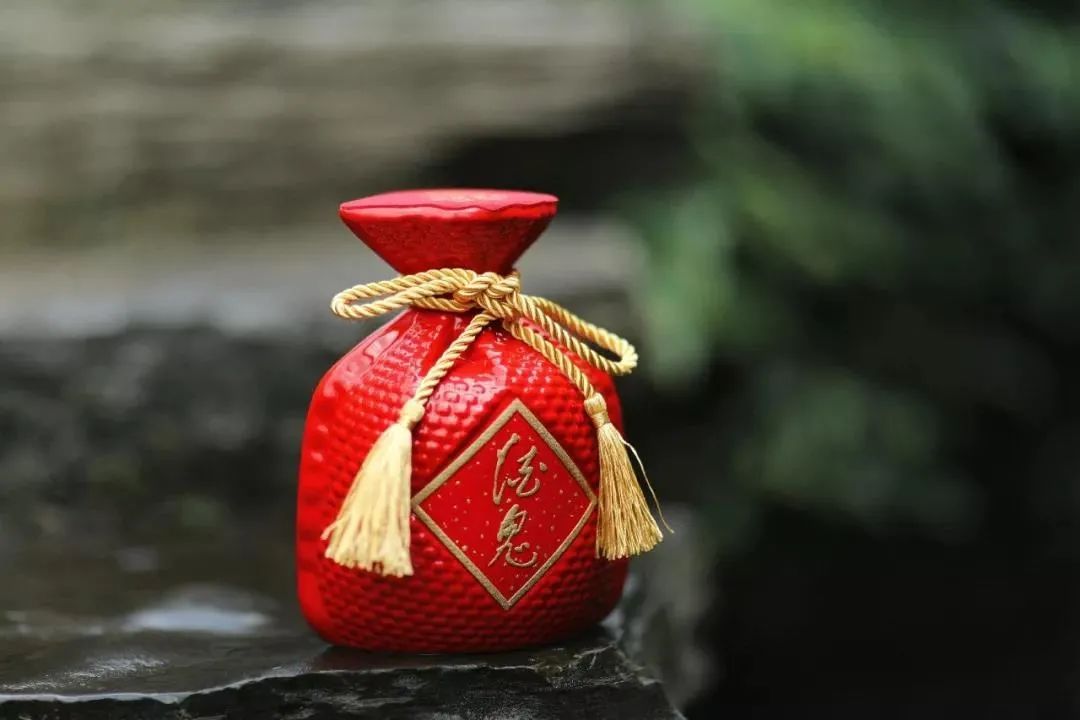 馥郁香白酒_馥郁香型白酒标准_湘泉馥郁香型白酒52度