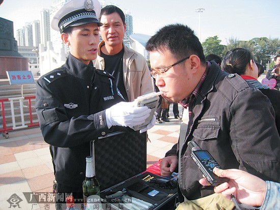 酒驾标准是和多少的白酒_酒驾标准是和多少的白酒_2015酒驾醉驾处罚标准最新规定