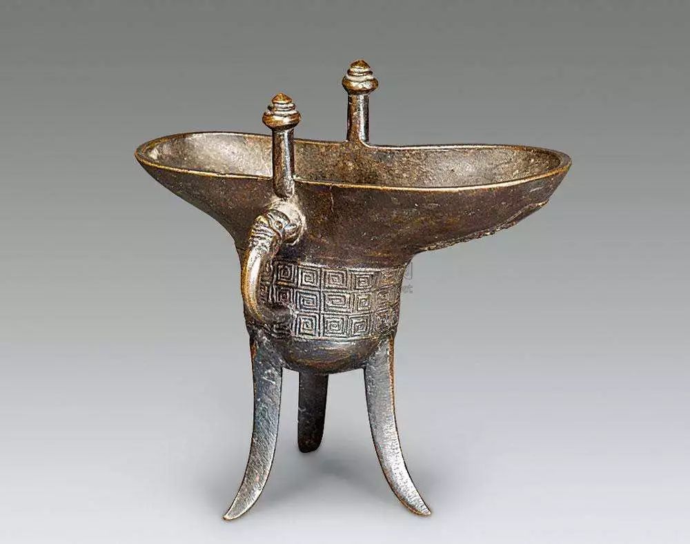 韩国喝酒礼仪_山东酒文化喝酒礼仪_中国喝酒礼仪英语ppt