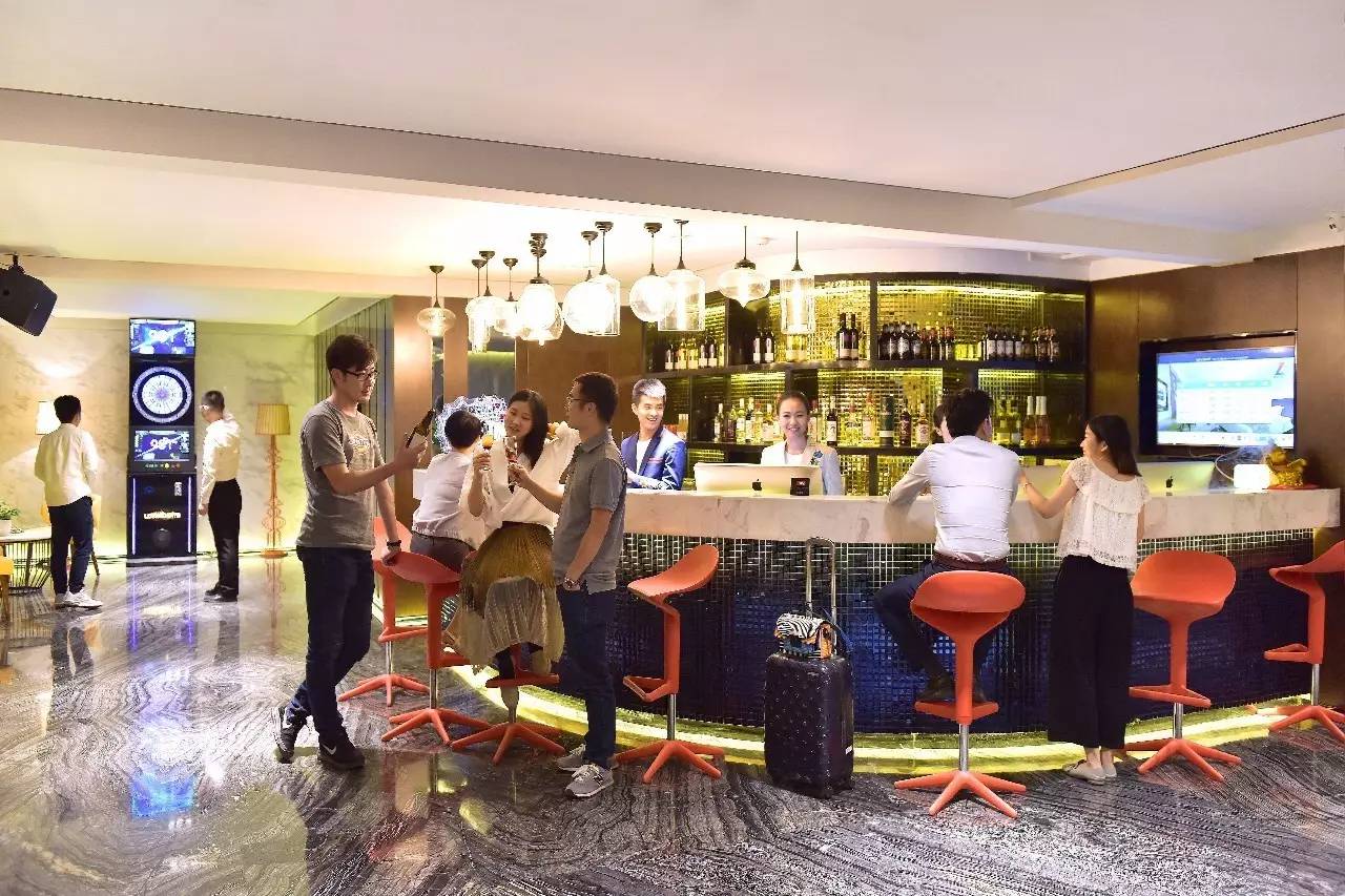 大学生身边存在的安全隐患论文_关于身边酒文化的论文_我身边的酒文化论文