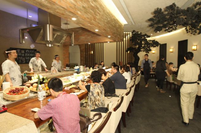 我身边的酒文化论文_大学生身边存在的安全隐患论文_关于身边酒文化的论文