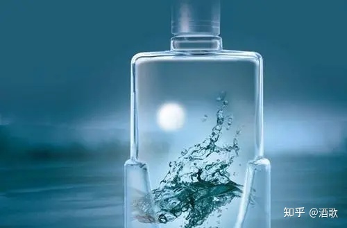 勾兑白酒_白酒勾兑用水标准_白酒勾兑常用香料