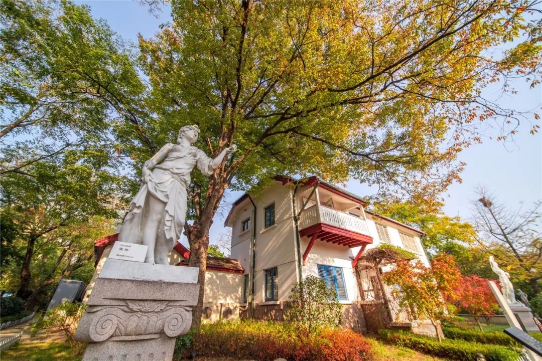 张裕爱斐堡酒庄住宿_张裕酒文化博物馆住宿_丹佛艺术博物设计师馆