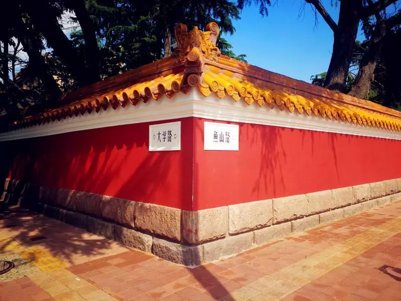 丹佛艺术博物设计师馆_张裕爱斐堡酒庄住宿_张裕酒文化博物馆住宿