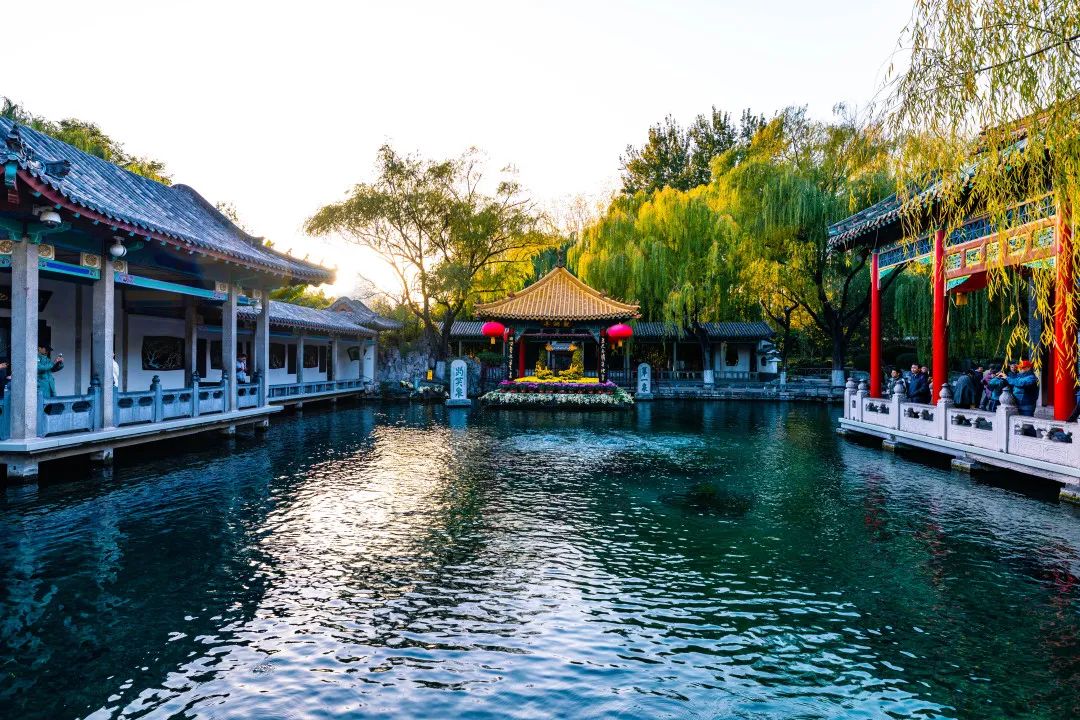 张裕爱斐堡酒庄住宿_丹佛艺术博物设计师馆_张裕酒文化博物馆住宿