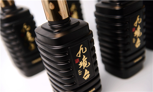 白酒勾兑敌敌畏_白酒勾兑常用香料_白酒勾兑用水标准