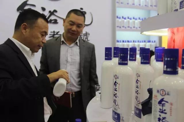 安徽的酒有哪些品牌_安徽酒怪酒33度价格_安徽省委书记万里时期安徽有多么穷