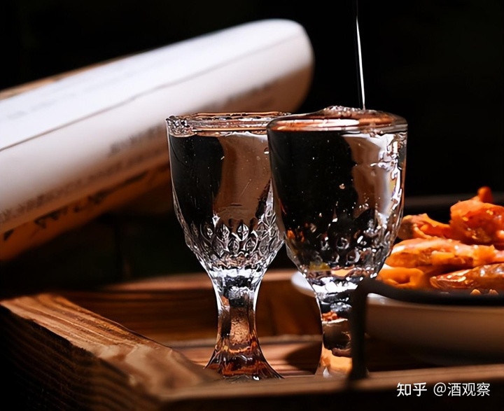 陕西酒品牌_陕西盛世开缸酒价钱_陕西张裕瑞那城堡酒庄跑男