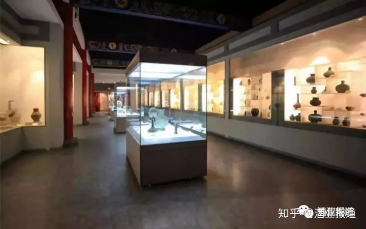 张裕百年酒窖干红_张裕馆藏百年干红礼盒_张裕酒文化博物馆馆藏百年干红葡萄酒