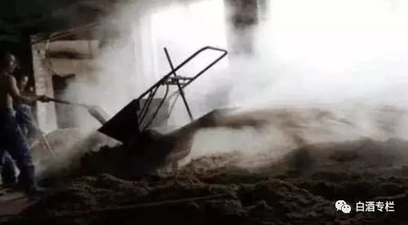 中国最便宜的三款纯粮食酒_中国十大纯粮食酒品牌_中国十大纯粮食酒品牌