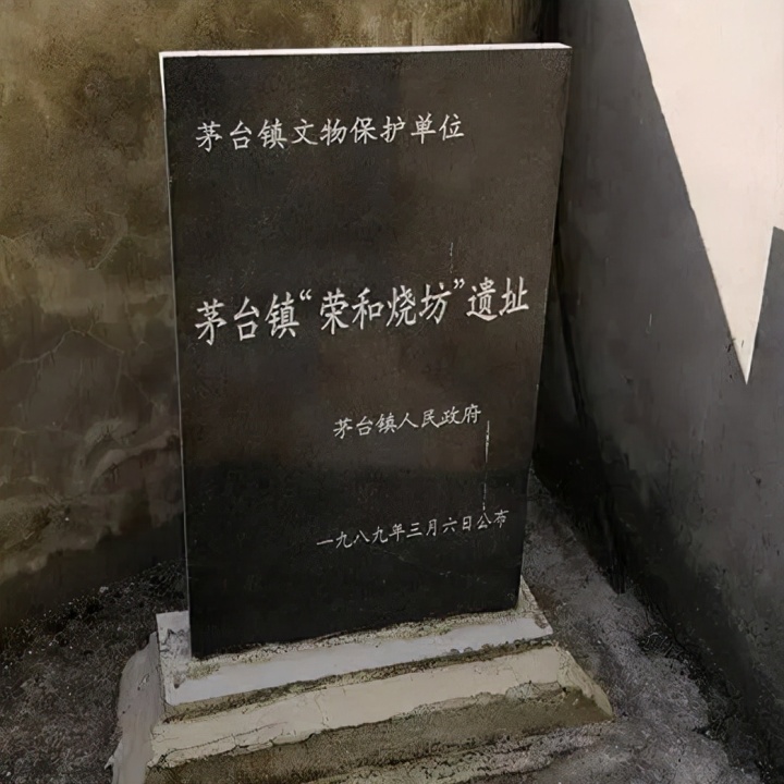 苑草壹女装是几线品牌_蓝至尊壹号是品牌酒吗_蓝至尊壹號十年绵雅型