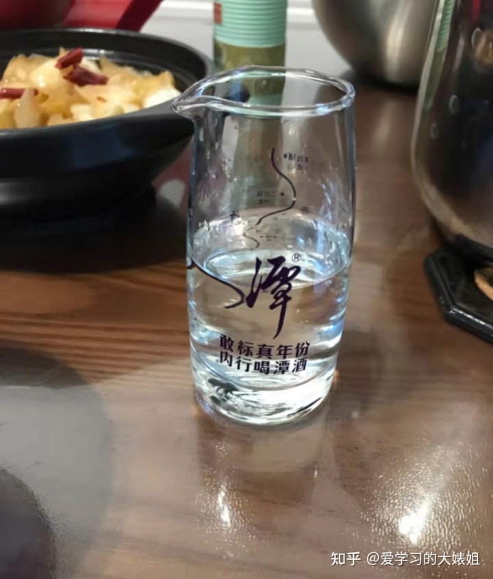 贵州茅台年份酒公司_酒鬼湘泉15年湘泉原浆酒38度价格_酒鬼年份酒公司