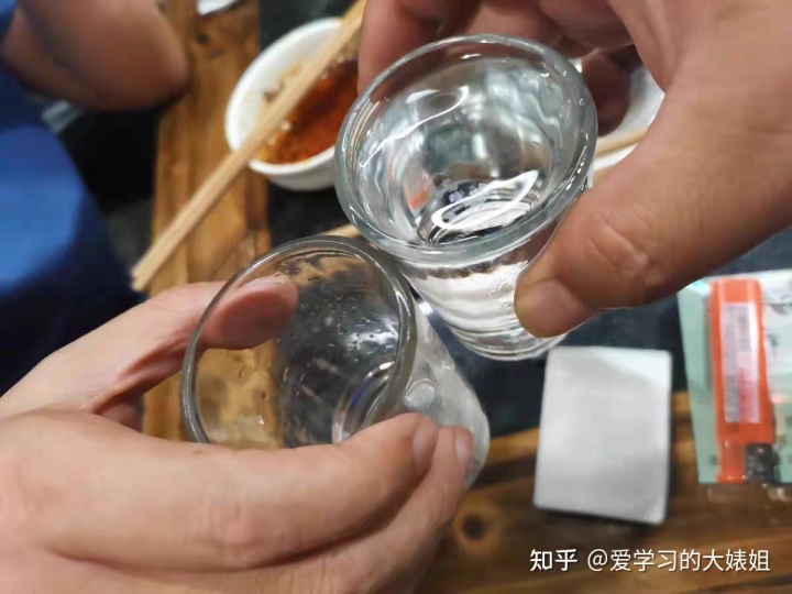 酒鬼年份酒公司_贵州茅台年份酒公司_酒鬼湘泉15年湘泉原浆酒38度价格