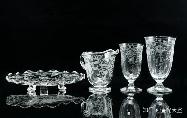 中国与西方酒文化_西方文明的文化基因在线_西方政治制度的文化根基