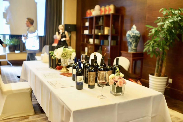 中国画论功能论论文_论中国葡萄酒文化论文_中国画论修养论论文