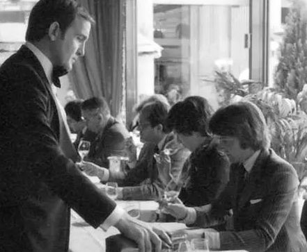 论中国葡萄酒文化论文_中国画论功能论论文_中国画论修养论论文