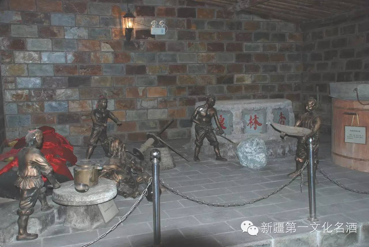 伊犁熏马肠怎么吃_伊犁冷冻马琳娜_伊犁马酒业