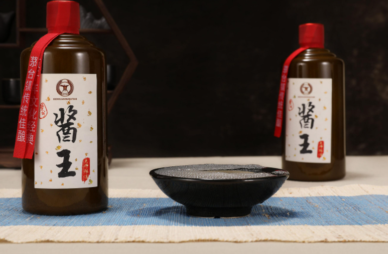 湘泉馥郁香型白酒42_馥郁香型白酒标准_湘泉酒52度馥郁香白酒价格