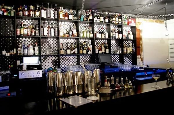 黄酒文化酒吧_酒吧酒文化_文化创意酒吧