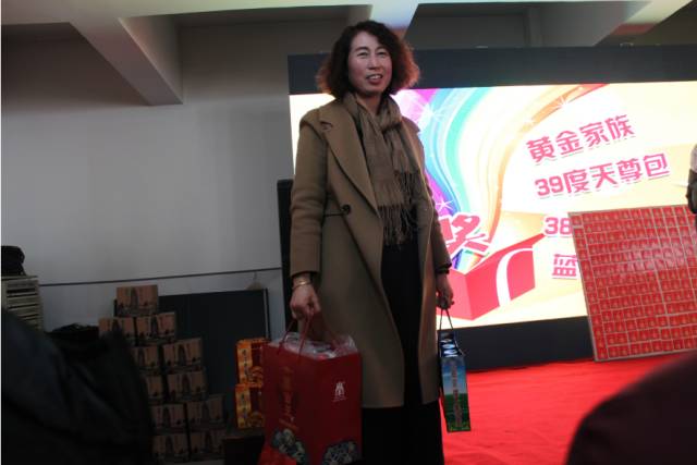 内蒙古科尔沁王酒业品牌酒是什么_科尔沁王酒价格表查询_科尔沁王酒