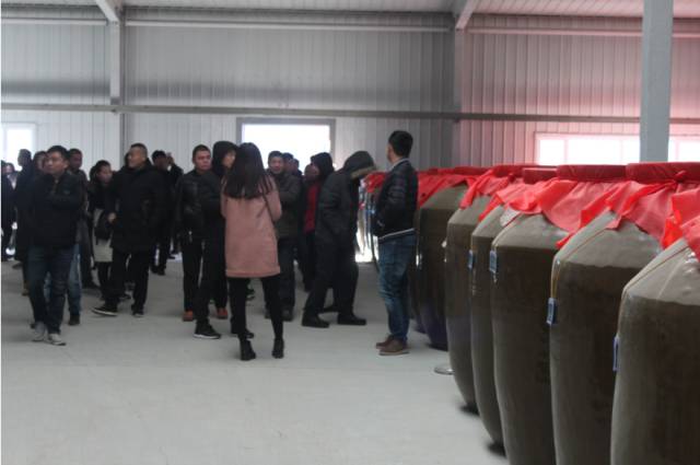 内蒙古科尔沁王酒业品牌酒是什么_科尔沁王酒价格表查询_科尔沁王酒