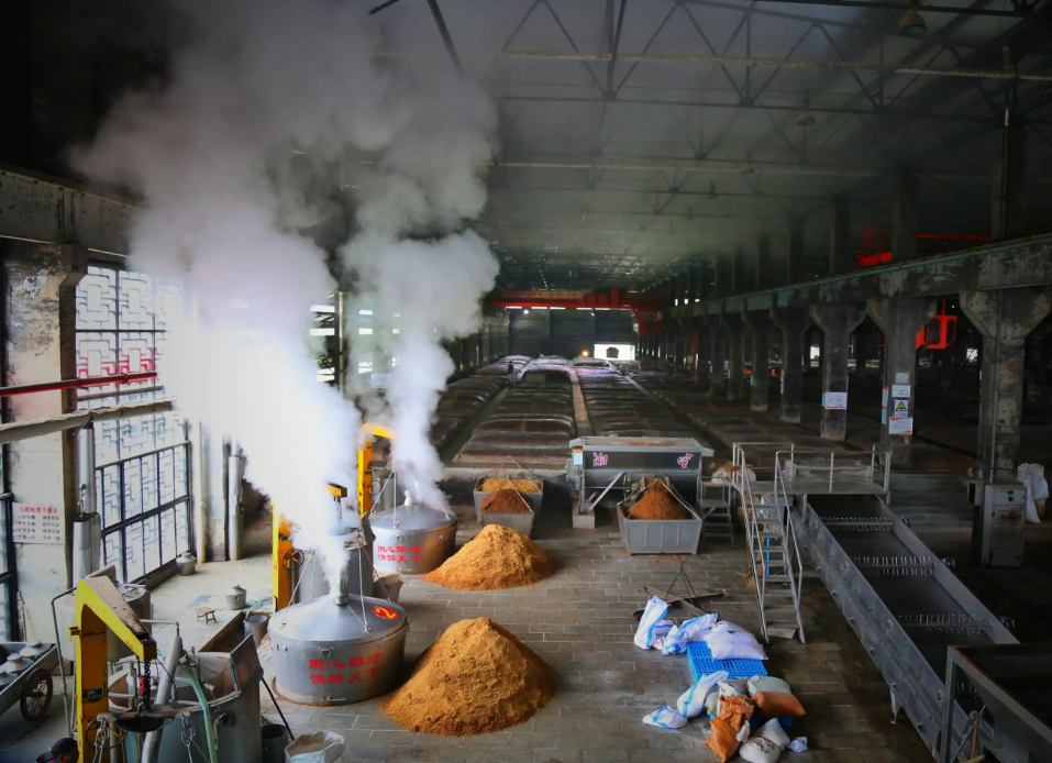 勾兑白酒技术_酒精勾兑白酒配方_白酒勾兑标准