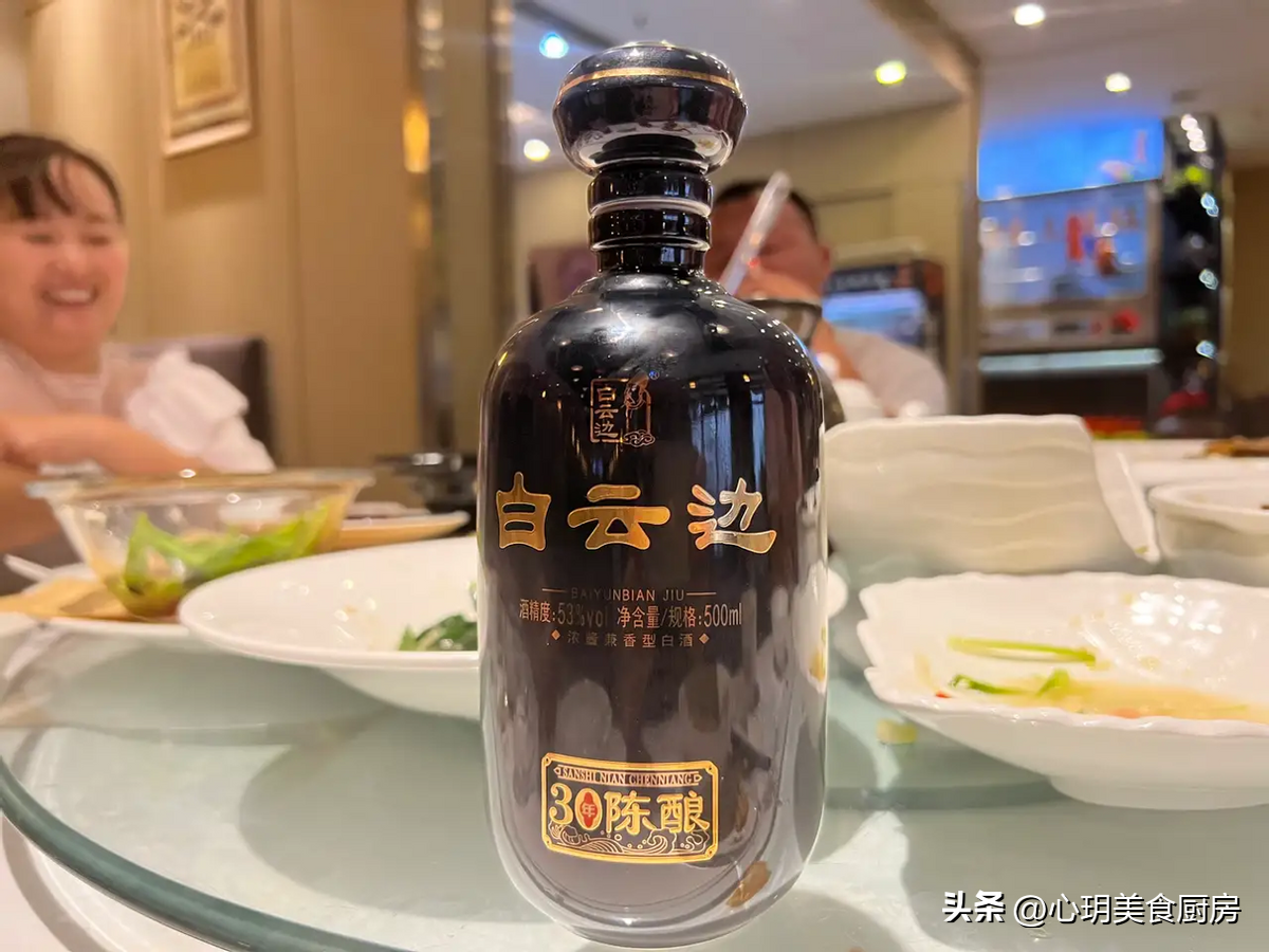 白酒勾兑标准_酱香型白酒怎么勾兑_勾兑白酒技术