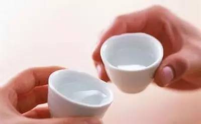 酒驾标准是和多少的白酒_杂醇油 白酒 标准_白酒氰化物标准