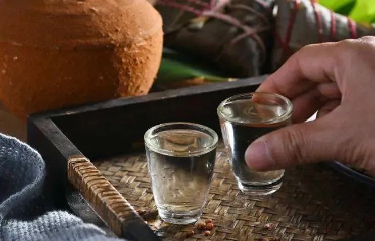 觚竹文化酒_关于酒文化_茅台文化研究会会员酒