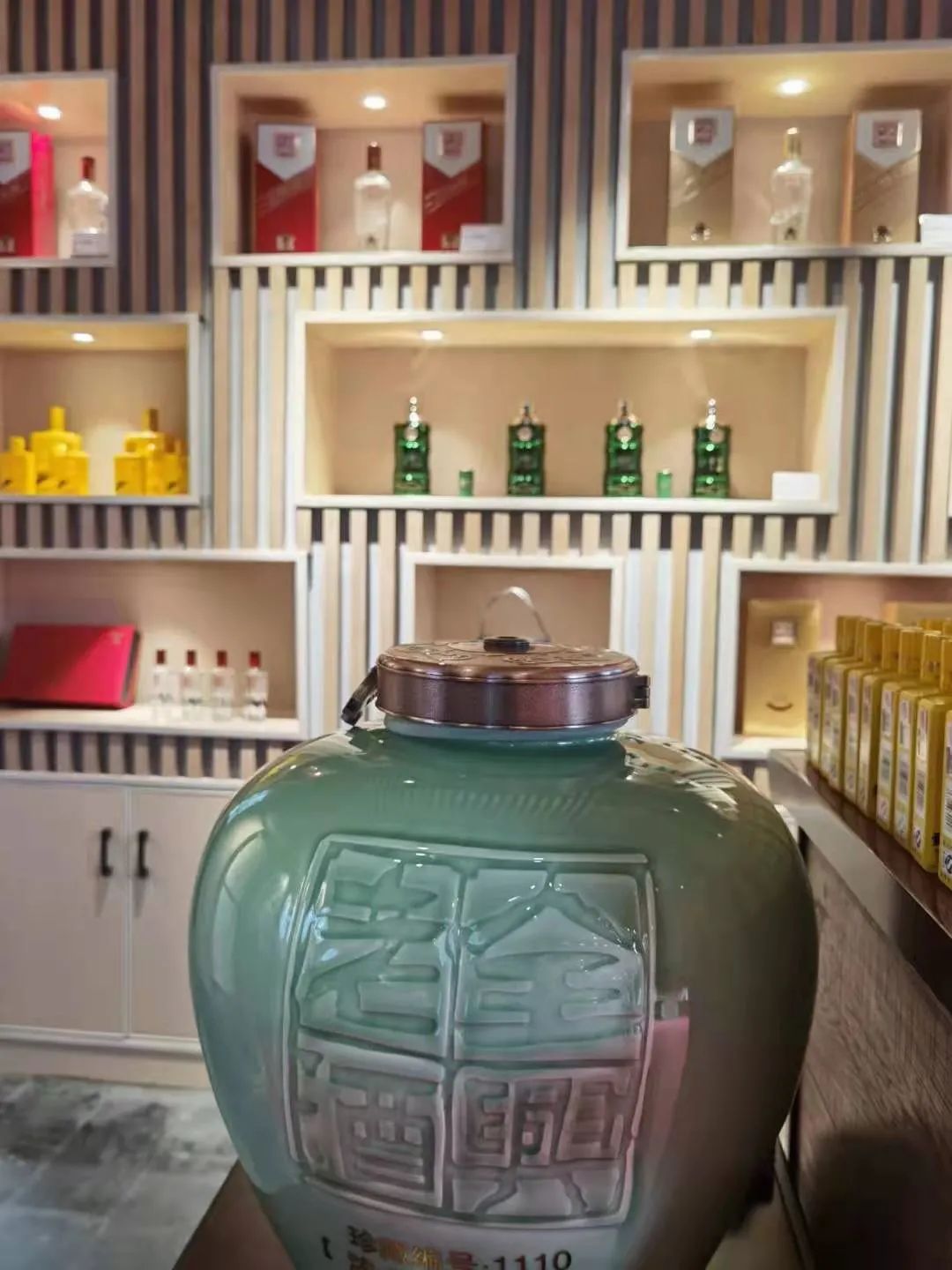 成都酒品牌_内蒙古科尔沁王酒业品牌酒是什么_品牌白酒代理|时尚小酒拇指酒全国招商