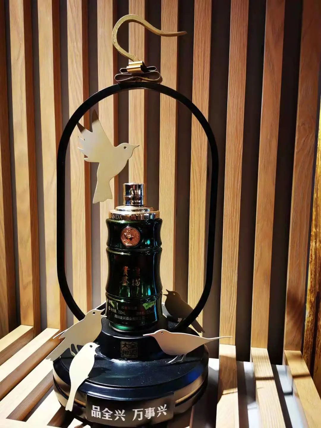 成都酒品牌_品牌白酒代理|时尚小酒拇指酒全国招商_内蒙古科尔沁王酒业品牌酒是什么