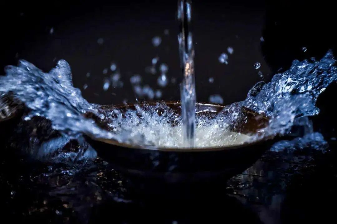 泥坑白酒酒价格表_酒文化城白酒品牌地图_白酒酒庄与酒厂的区别